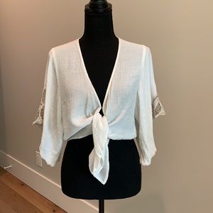 Cropped tie top